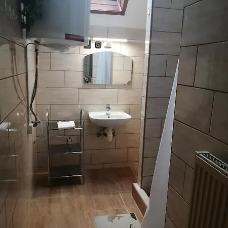 Tislerics Apartman Heviz Exterior photo
